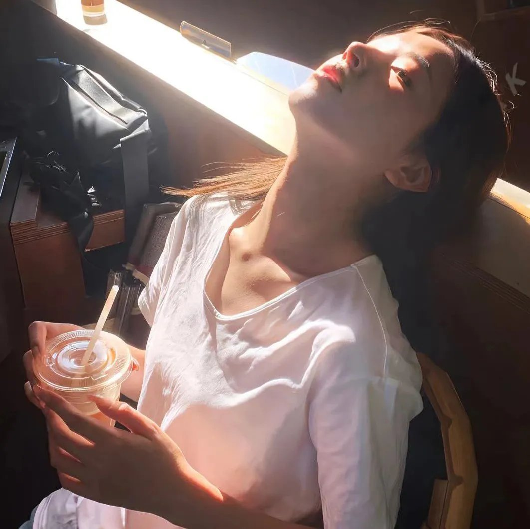 与凤行
